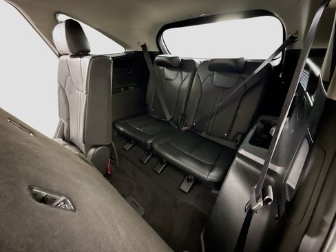 Used 2024 Kia Sorento S FWD image 42