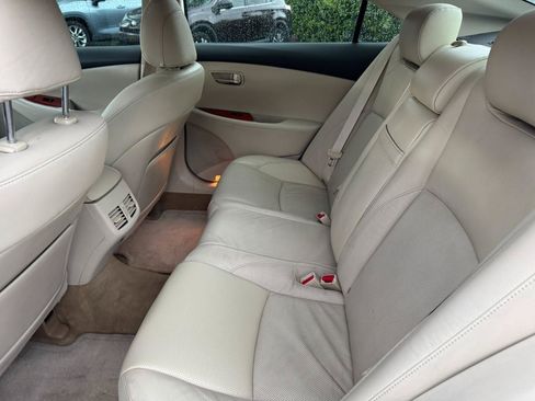 Used 2011 Lexus ES 350 FWD image 27