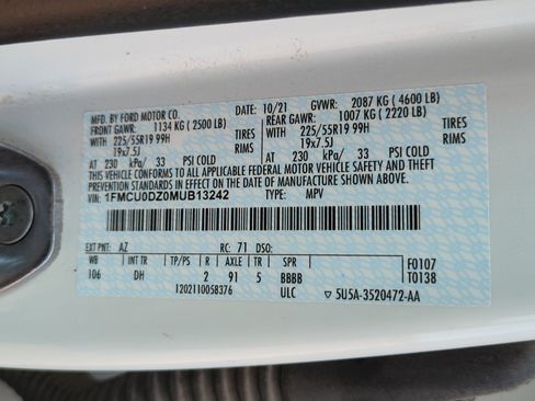 Used 2021 Ford Escape Titanium w/ Titanium Elite Package FWD image 34