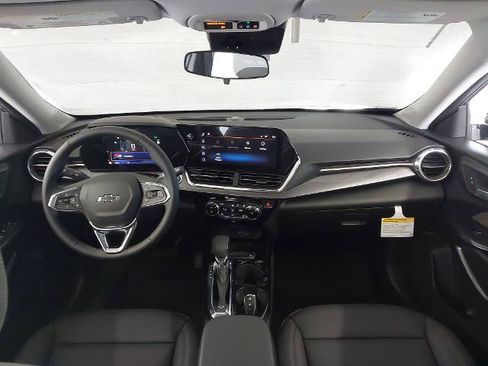 New 2026 Chevrolet Trax ACTIV FWD image 5