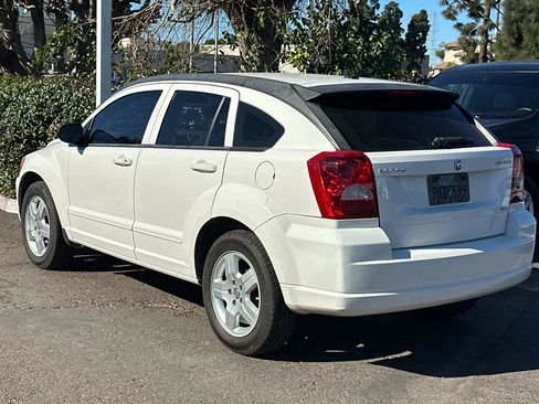 Used 2009 Dodge Caliber SXT image 2
