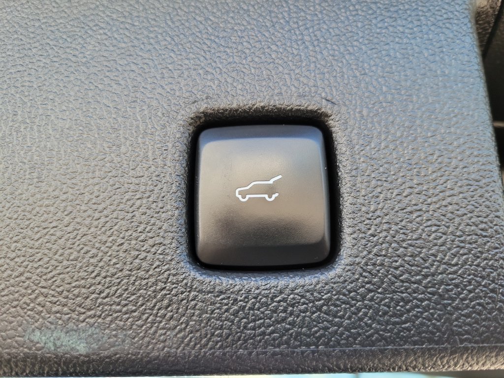 Certified 2023 Ford Escape ST-Line Elite w/ Premium Technology Package AWD/4WD image 10
