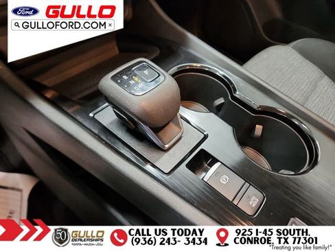 Used 2023 Nissan Rogue SV image 27