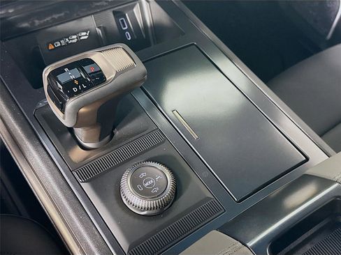 New 2025 GMC Hummer EV 2X image 12