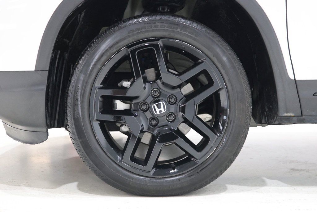 Used 2024 Honda Passport Black Edition image 11