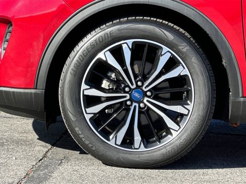 Certified 2021 Ford Escape SE w/ SE Sport Appearance Package image 25