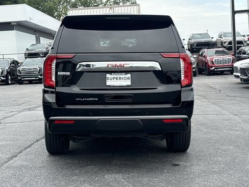 Used 2023 GMC Yukon XL SLT w/ SLT Luxury Package AWD/4WD image 4