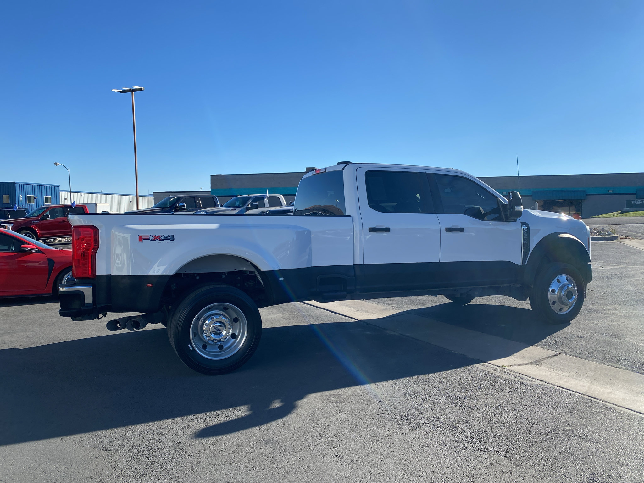Used 2024 Ford F450 XLT w/ FX4 Off-Road Package AWD/4WD image 25