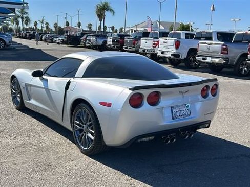 Used 2013 Chevrolet Corvette Coupe RWD image 5