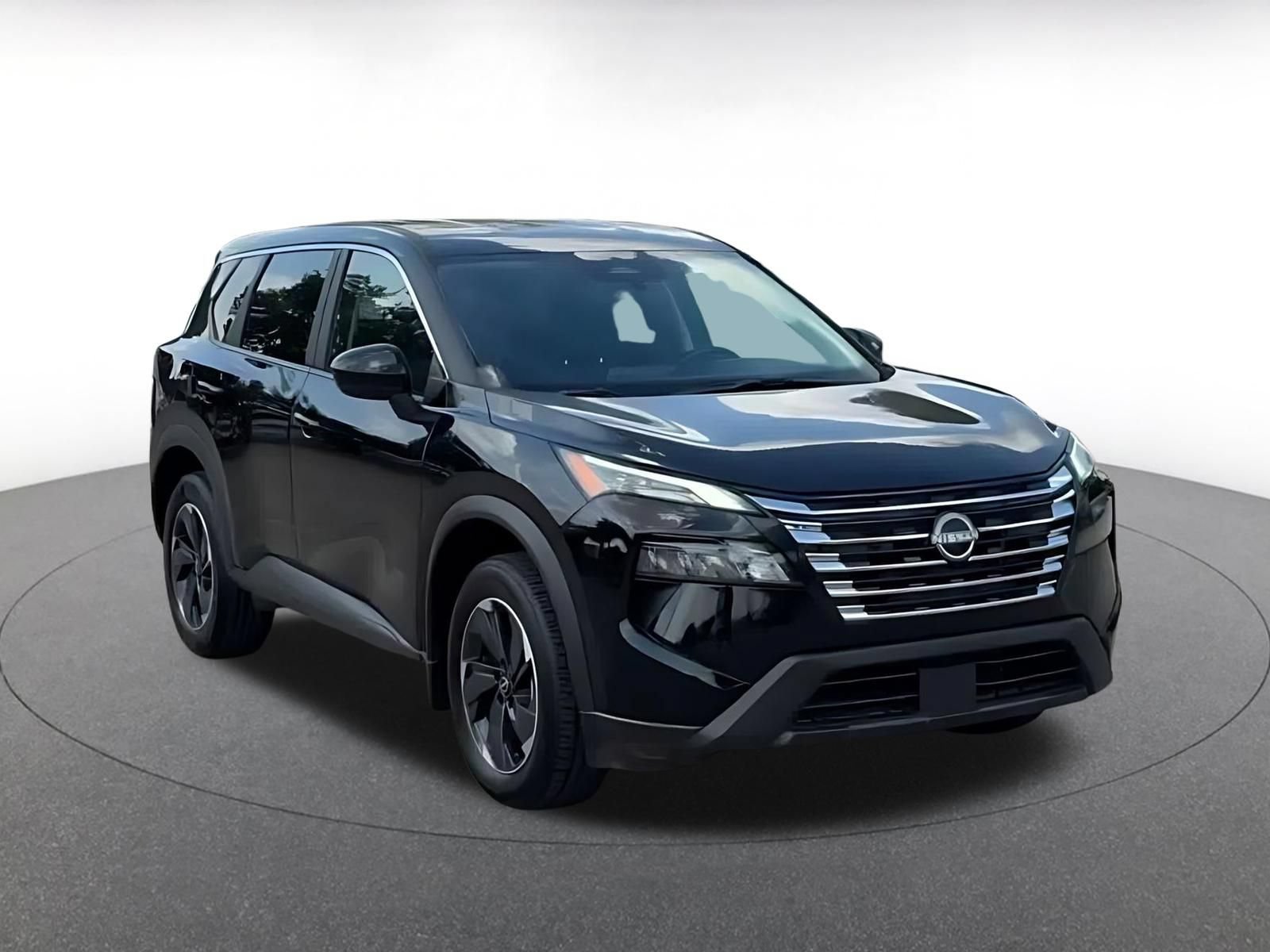 Used 2026 Nissan Rogue SV AWD/4WD image 3