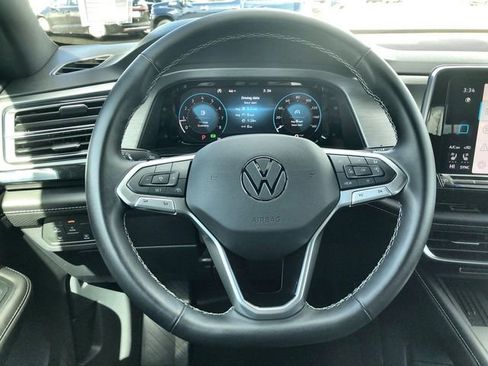 Used 2026 Volkswagen Atlas Cross Sport SE AWD/4WD image 14