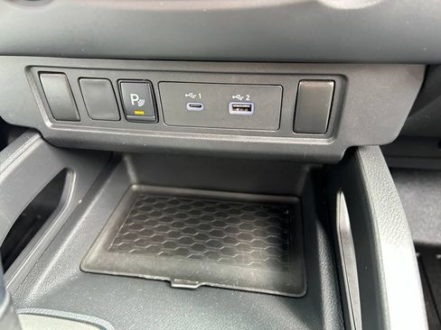 Used 2022 Nissan Frontier S w/ Technology Package RWD image 35