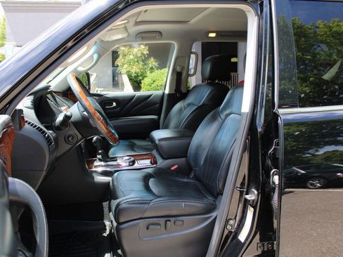 Used 2017 INFINITI QX80 2WD w/ Deluxe Technology Package image 13