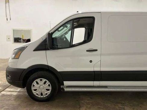 Used 2024 Ford Transit 250 Low Roof w/ Exterior Upgrade Package image 70