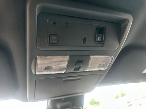 Used 2021 Nissan Titan PRO-4X w/ Pro-4x Convenience Package AWD/4WD image 40