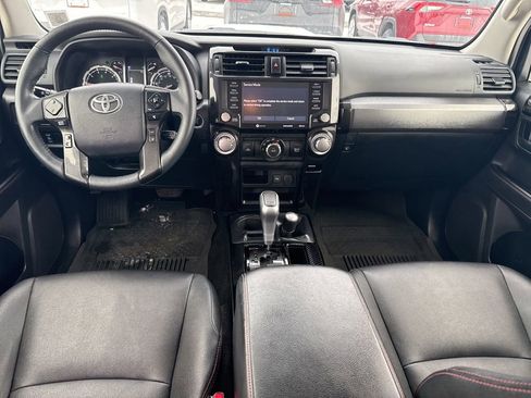 Used 2020 Toyota 4Runner TRD Off-Road Premium image 17