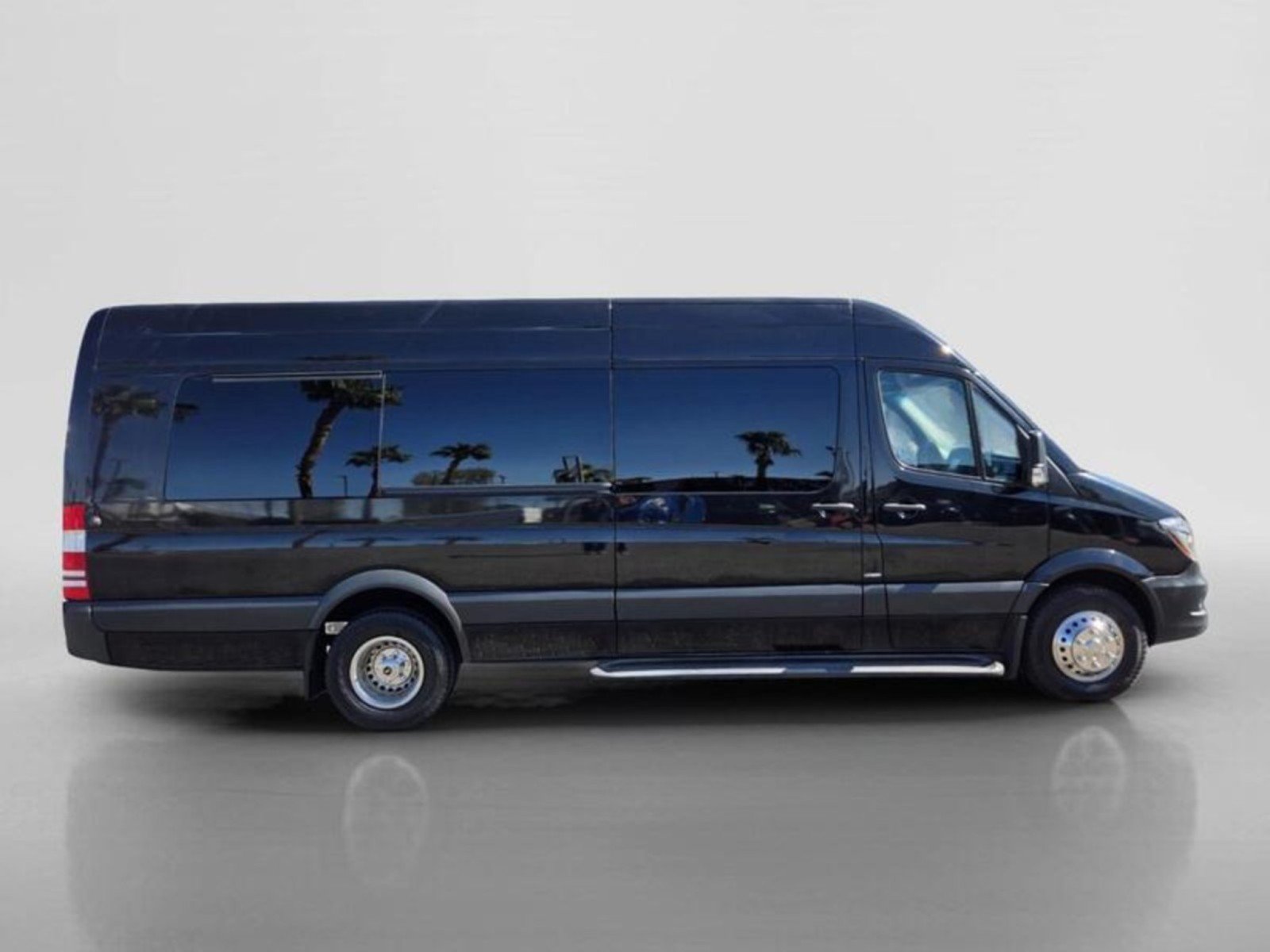 Used 2016 Mercedes-Benz Sprinter 3500 image 6