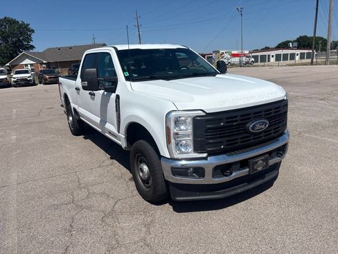 Used 2025 Ford F350 XL w/ XL Chrome Package AWD/4WD image 2
