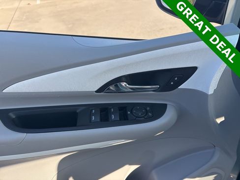 Used 2019 Chevrolet Bolt Premier w/ Infotainment Package image 14