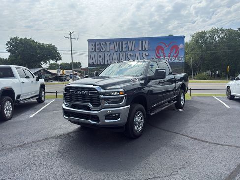 Used 2025 RAM 2500 Tradesman AWD/4WD image 1