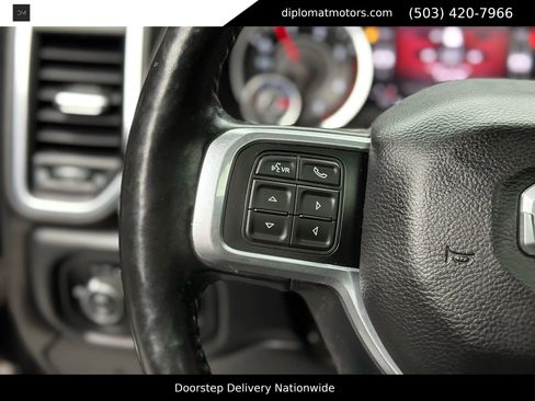 Used 2019 RAM 2500 Laramie image 32