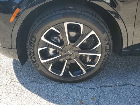 Used 2024 Lincoln Nautilus Reserve image 5