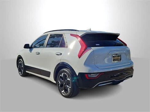 Used 2023 Kia Niro Wave w/ Wave Preserve Package image 6