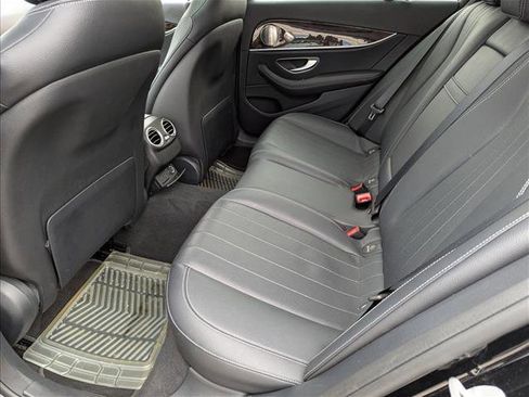 Certified 2022 Mercedes-Benz E 450 4MATIC Sedan image 18