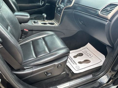 Used 2014 Jeep Grand Cherokee Limited AWD/4WD image 12