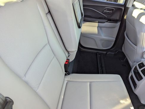 Used 2019 Honda Ridgeline RTL-T image 14