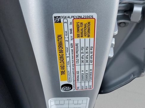 Used 2022 GMC Terrain SLT image 34