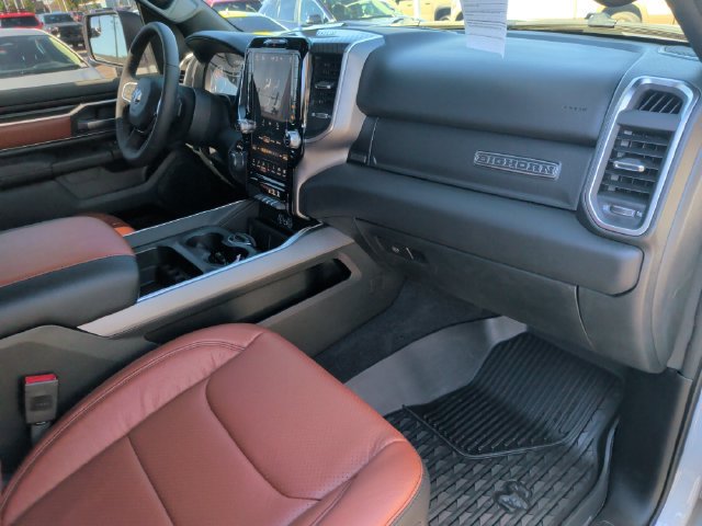 Used 2026 RAM 1500 4x4 Crew Cab image 27