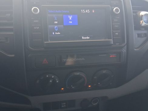 Used 2015 Toyota Tacoma PreRunner w/ Convenience Package RWD image 24