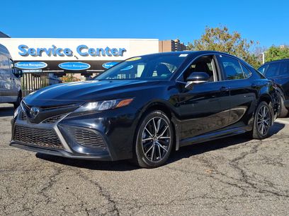 Used 2024 Toyota Camry SE