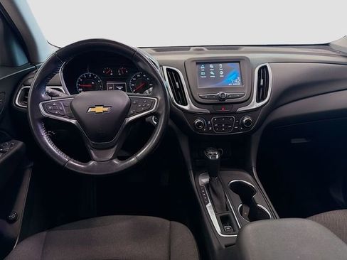 Used 2018 Chevrolet Equinox LT image 19