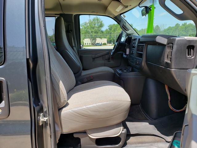 Used 2017 Chevrolet Express 2500 LS RWD image 16