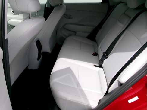 Used 2025 Hyundai Kona SEL FWD image 10