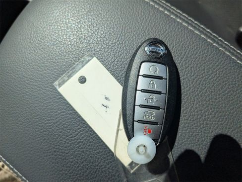 Used 2017 Nissan Altima 2.5 SL w/ 2.5 Technology Package image 32