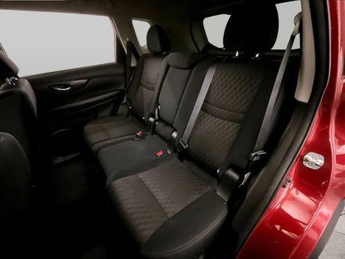 Used 2018 Nissan Rogue SV AWD/4WD image 25