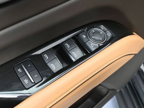 Used 2021 Cadillac Escalade Sport AWD/4WD image 21