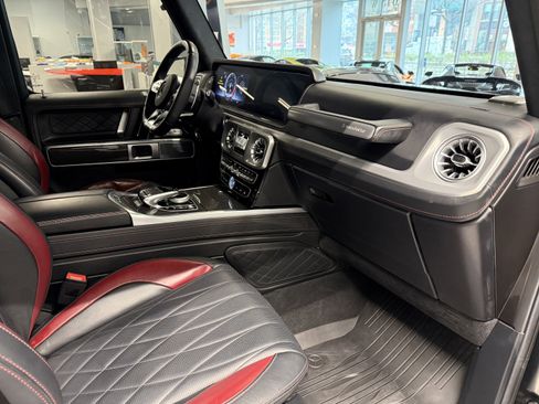 Used 2022 Mercedes-Benz G 63 AMG 4MATIC image 11