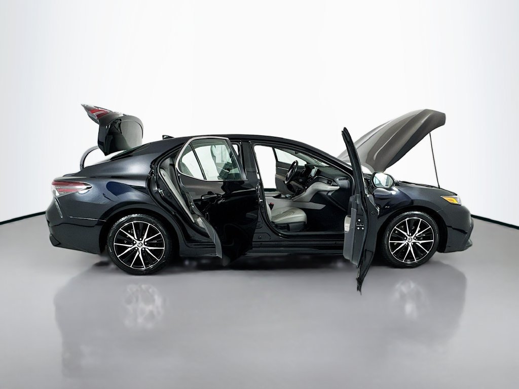 Used 2023 Toyota Camry SE AWD/4WD image 20