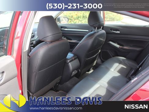 Used 2023 Nissan Altima 2.5 SR FWD image 15