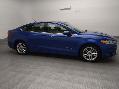Used 2018 Ford Fusion S image 11