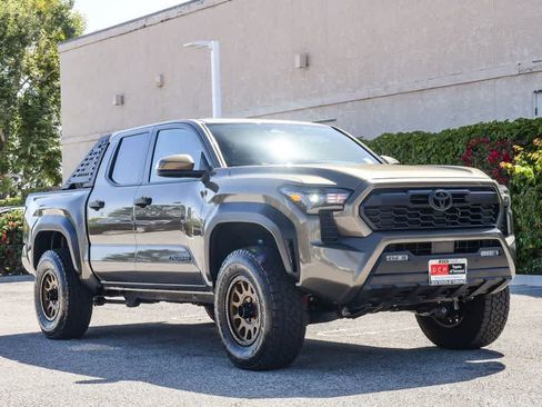 Used 2024 Toyota Tacoma TRD Off-Road w/ TRD Off Road Upgrade Package AWD/4WD image 3
