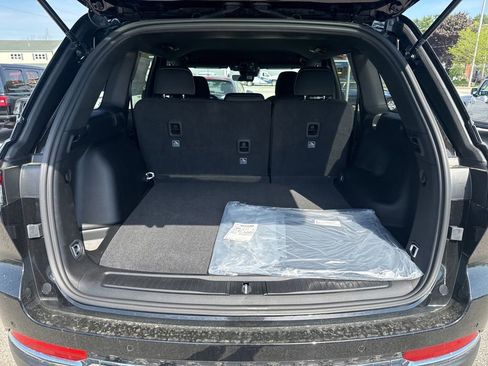 New 2026 Jeep Grand Cherokee Laredo AWD/4WD image 24