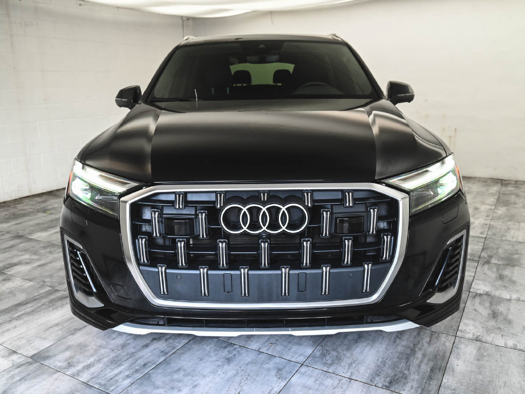 Used 2025 Audi Q7 3.0T Premium Plus w/ Premium Plus Package AWD/4WD image 2