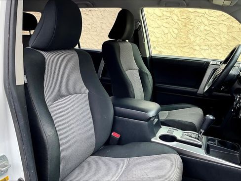 Used 2019 Toyota 4Runner SR5 image 9