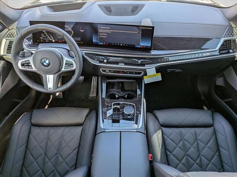 Used 2026 BMW X5 sDrive40i w/ M Sport Package image 15