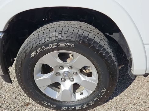 Used 2025 RAM 1500 Big Horn AWD/4WD image 12